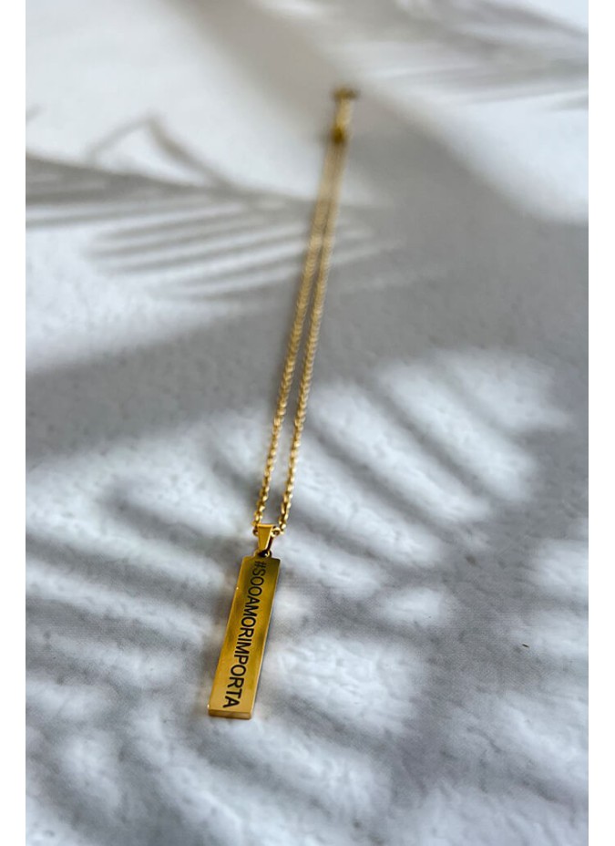 Colar em aço só o amor importa
