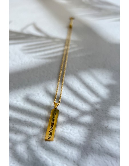 Colar em aço só o amor importa
