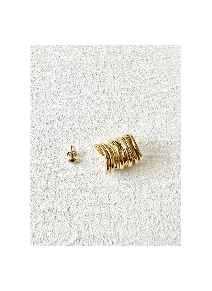 Earring cuff gold